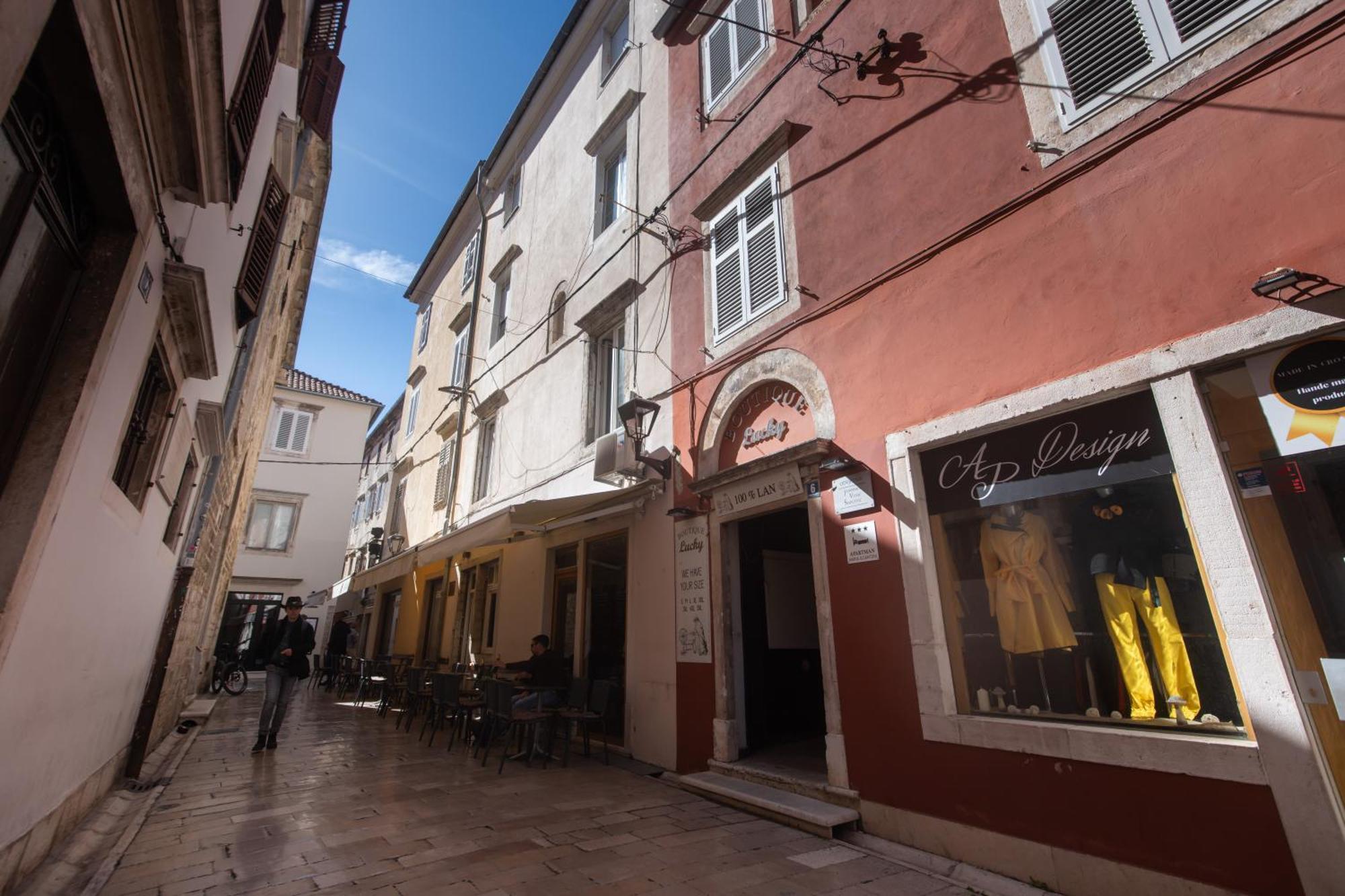 Maria Q. Cantoni Zadar Exteriör bild