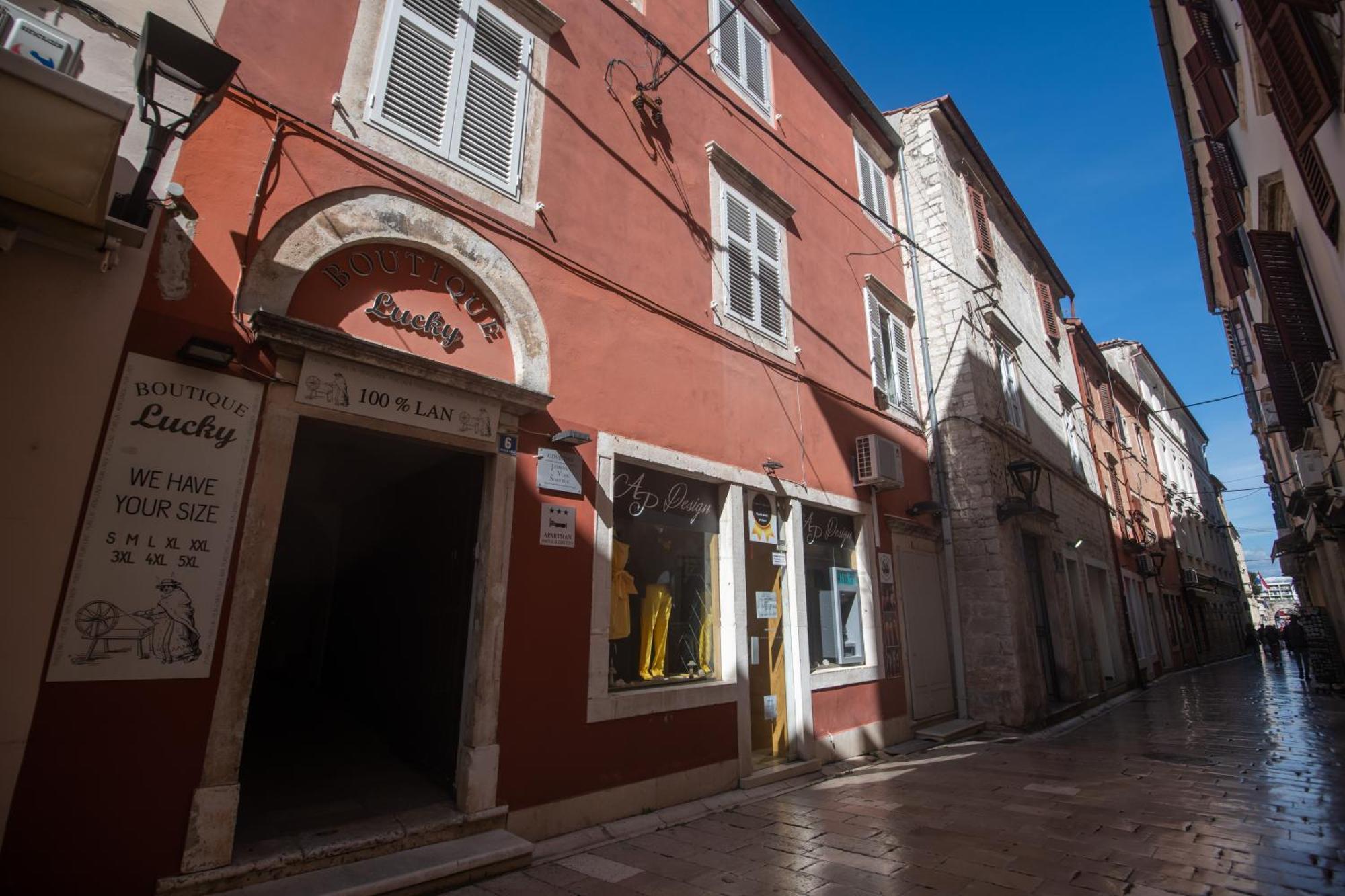 Maria Q. Cantoni Zadar Exteriör bild