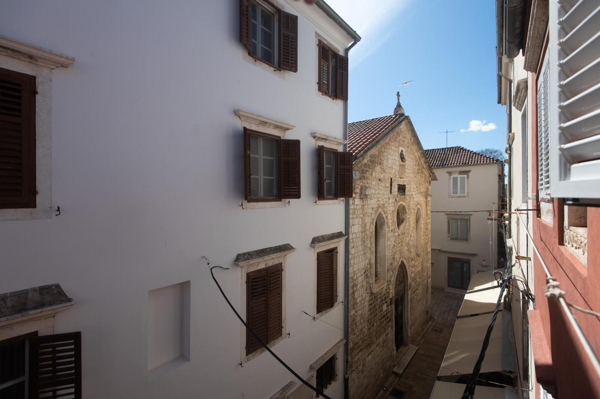 Maria Q. Cantoni Zadar Exteriör bild